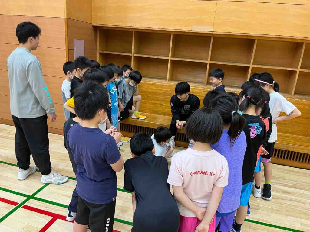 午前中はパス練習やシュート練習を実施