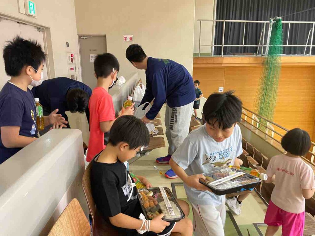 昼食を食べ、午後に向けて準備万端