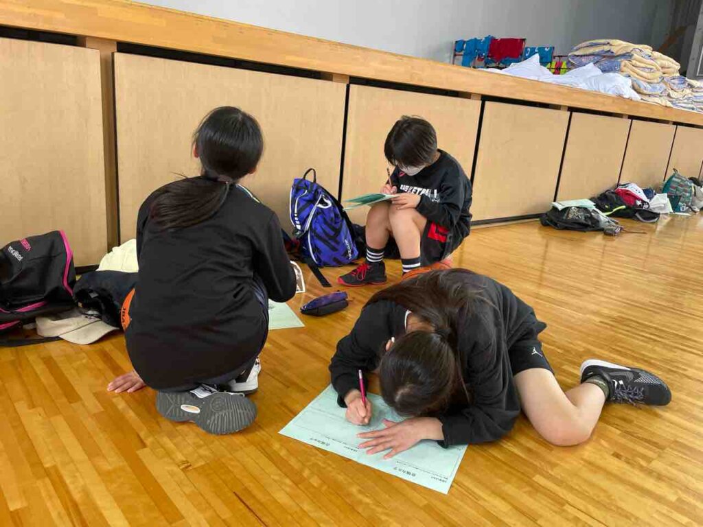 気づいたことや学んだことは忘れないようにその場でメモ