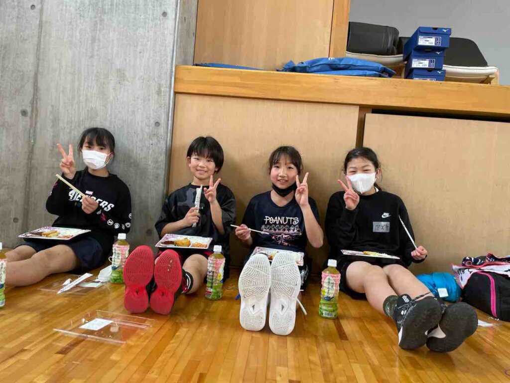 昼食タイム