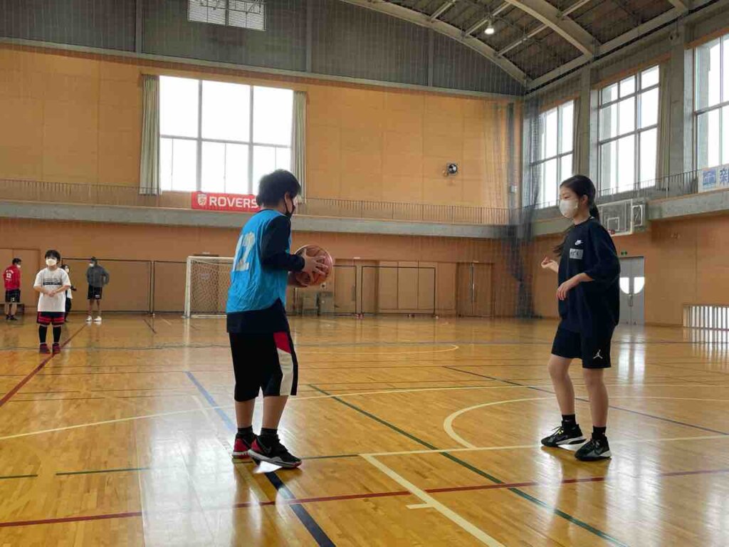 最後は3x3紅白戦各チームコミュニケーションを取りながら、初日から白熱し、大盛り上がりでした