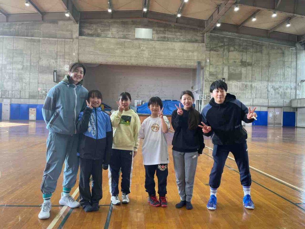 保護者の皆さんへ挨拶し、全日程終了