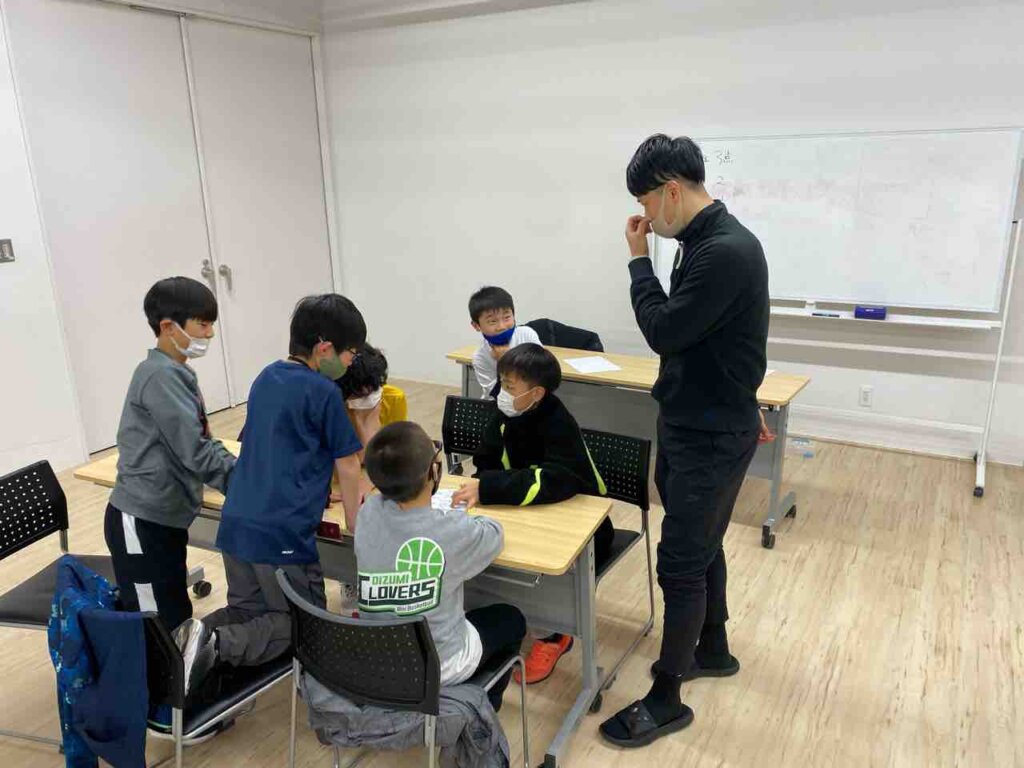 最後はちひろコーチ、しもんコーチ作のすごろくゲーム大盛り上がりでした