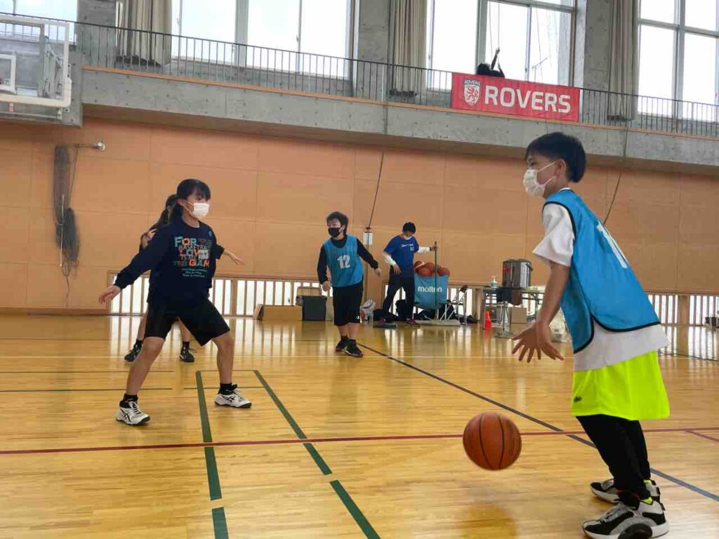 最後は3x3紅白戦各チームコミュニケーションを取りながら、初日から白熱し、大盛り上がりでした