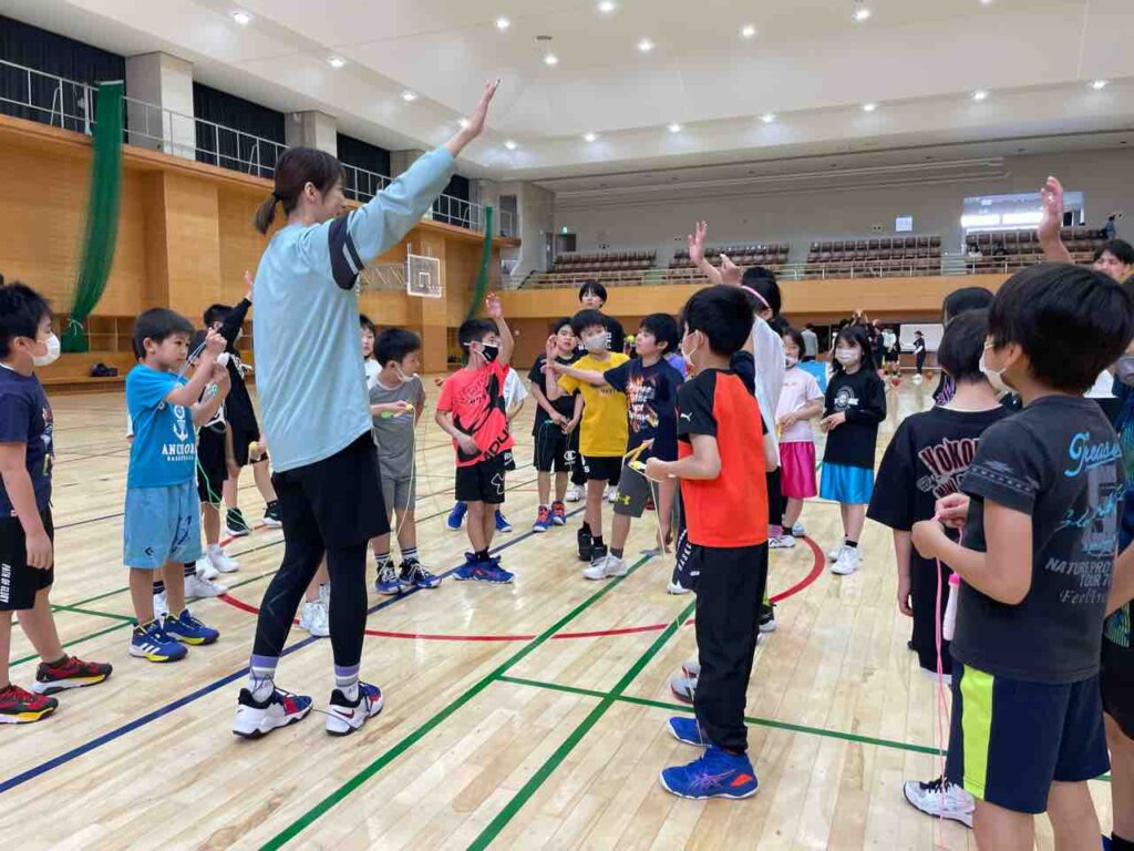 午前中はパス練習やシュート練習を実施