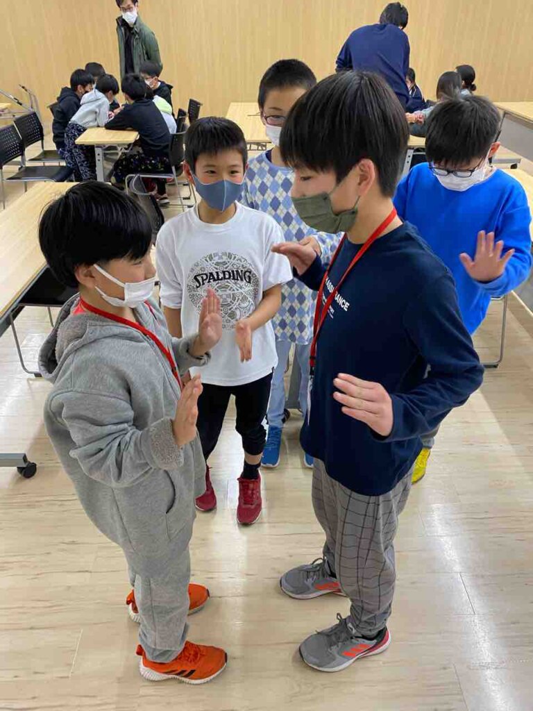 最後はちひろコーチ、しもんコーチ作のすごろくゲーム大盛り上がりでした