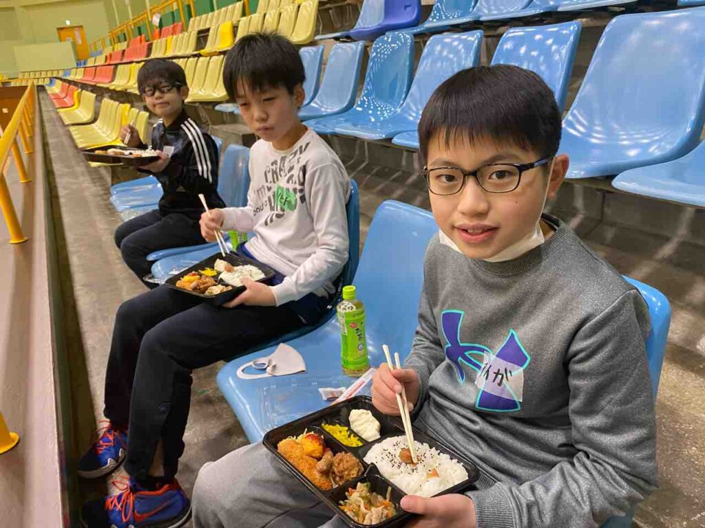 お昼休憩美味しく食べてました
