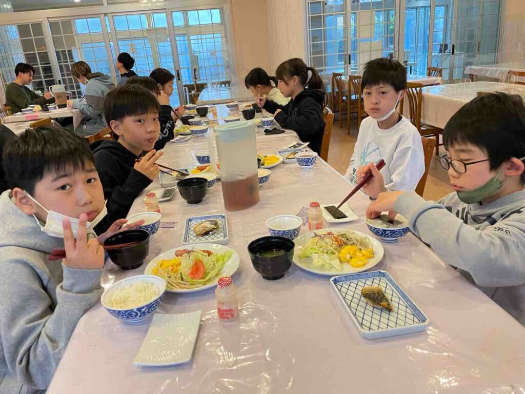 美味しいご飯を食べて練習へGO