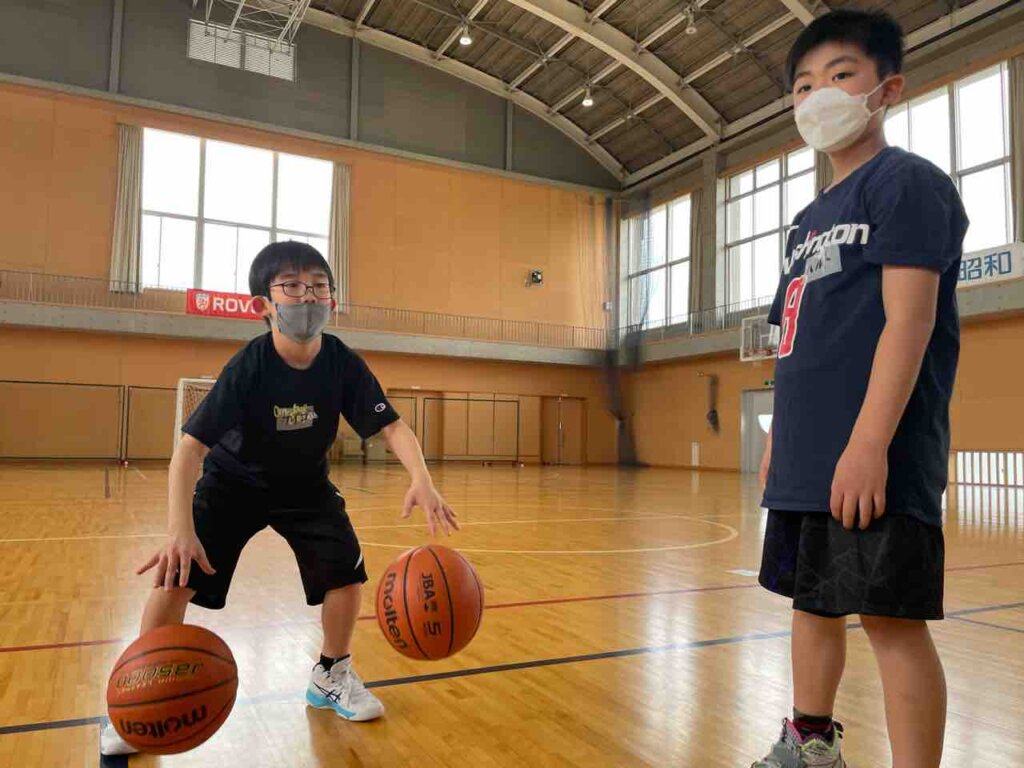 ドリブル練習‼️やったことのない技にも積極的にチャレンジ森本コーチからもお話があったようにできないこともやり続けることが大切