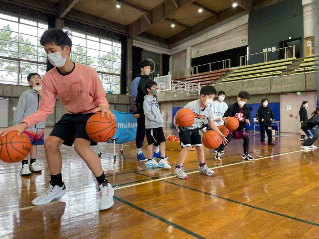 ハンドリング練習難しい技にもどんどんチャレンジ