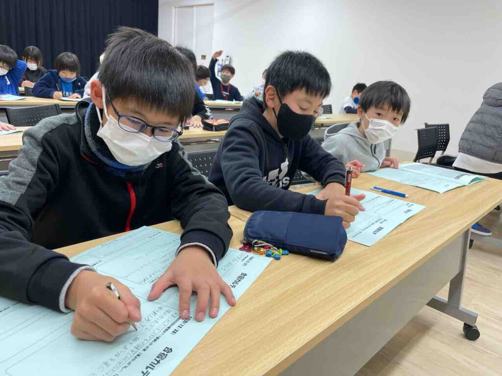 カルテもしっかり記入コーチからのコメントも見てくださいね