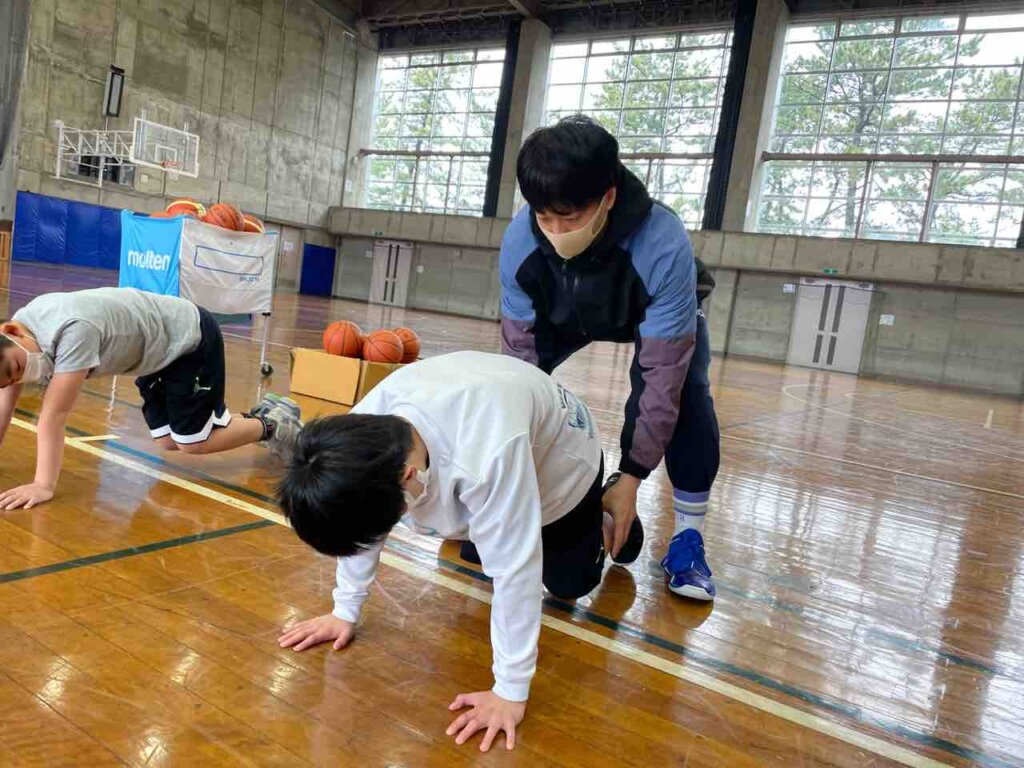 練習スタート今日もトレーニングから