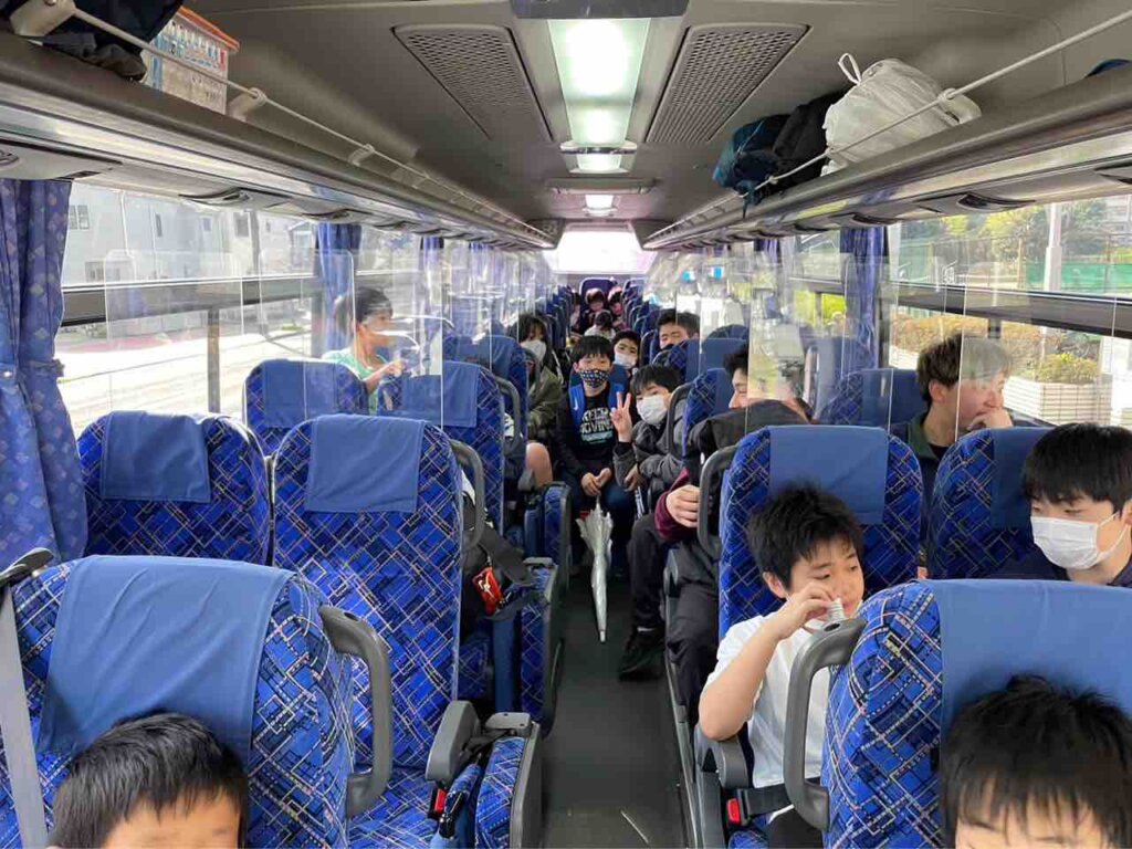 この日も綺麗な景色を散歩し、朝食を食べて出発