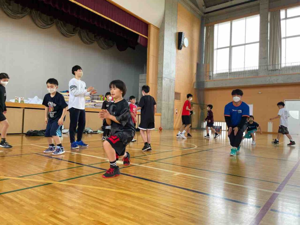 午後は昨日に引き続き森本コーチによるリズムアップトレーニング