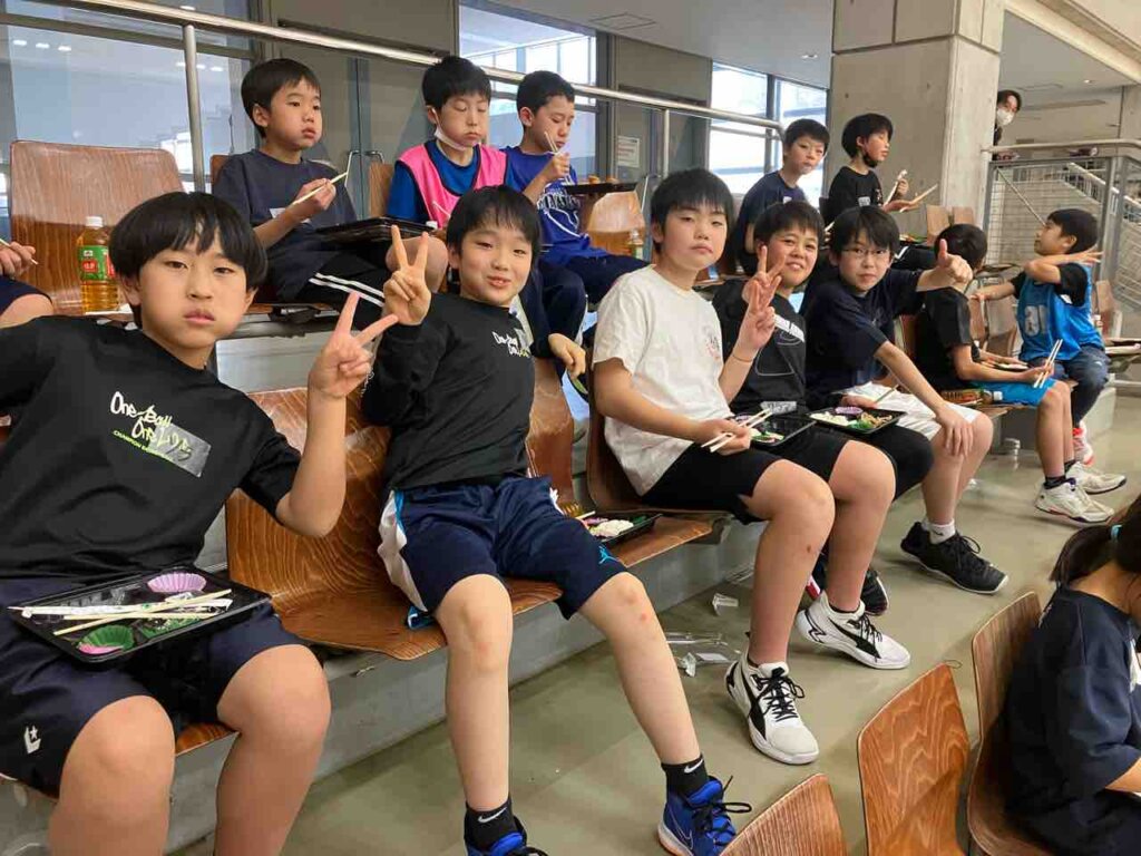 最後の時間はみんなでお昼タイム