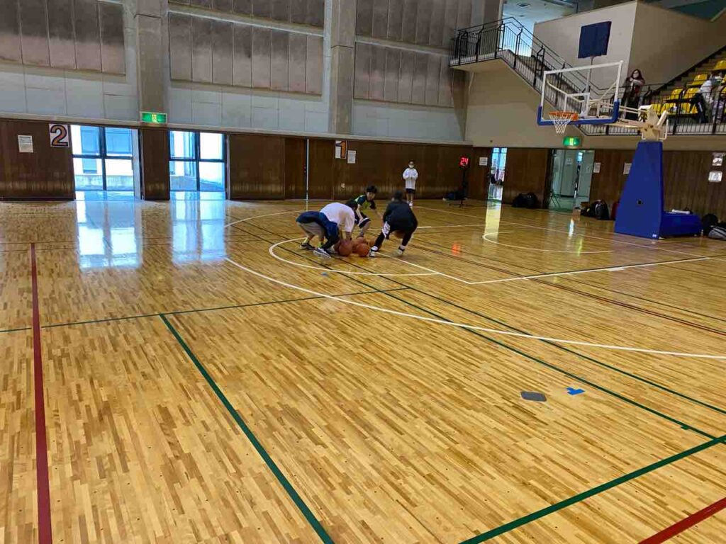 ボール奪取ゲーム‼️初めて会った同士が作戦立てながら全力勝負