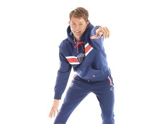 川村　卓也